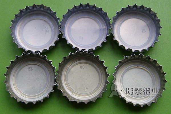 8011铝箔瓶盖料哪里有？欧陆娱乐铝业看过了吗